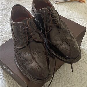 Stafford Men's Dark Brown Wingtip Oxfords